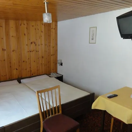 Otel Alfa 2*