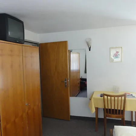 Otel Alfa 2*